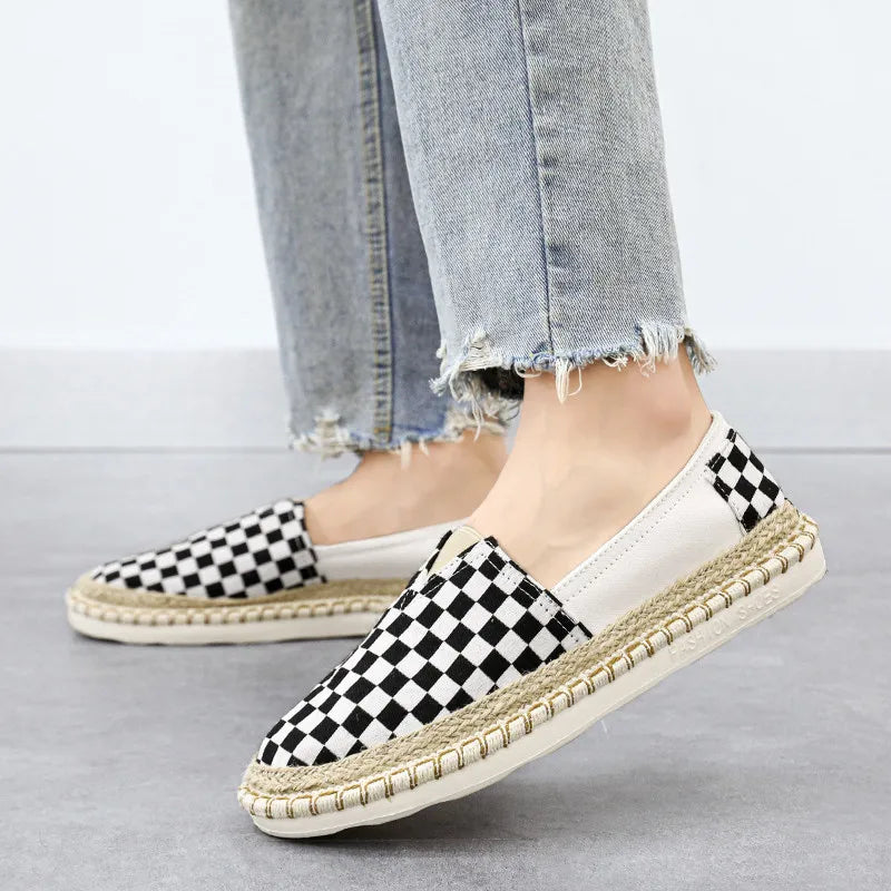 Loafers Chess - DINQU